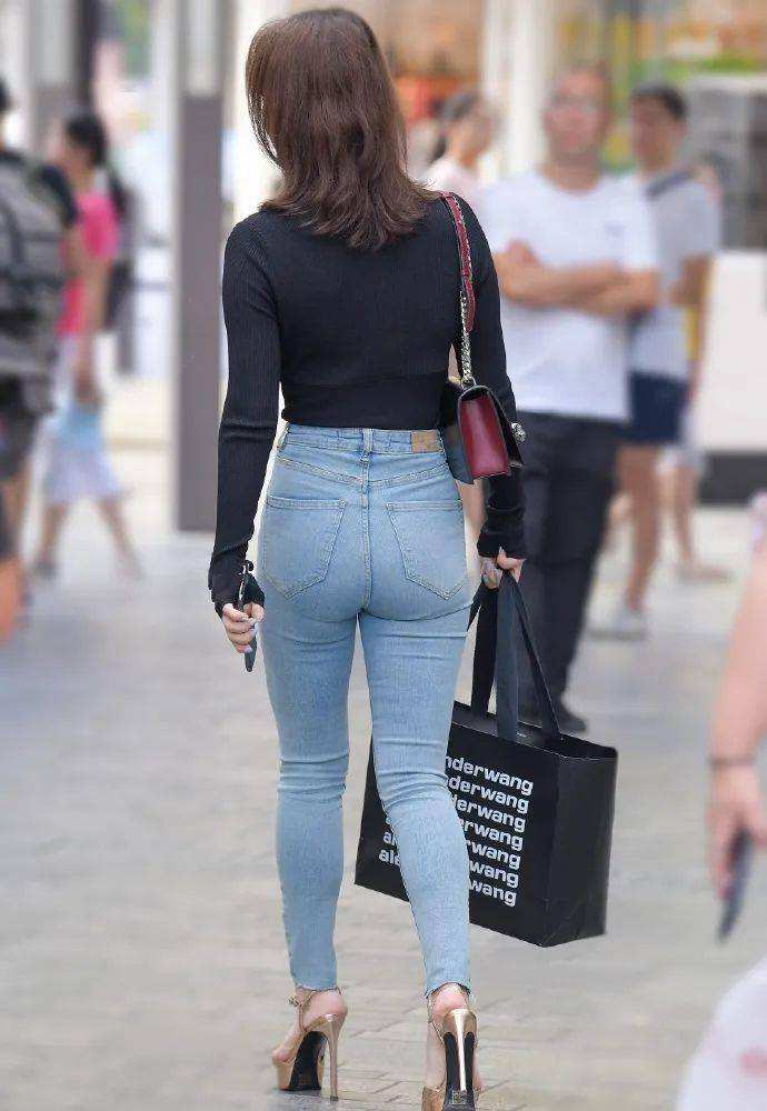 光模块“牛股”华工科技2025年净赚近15亿元仍不及机构预期，光电器件系列产品毛利率增长近5个百分点